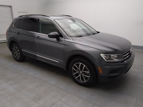 Used 2020 Volkswagen Tiguan SE w/ 3rd Row Seat Package AWD/4WD image 11