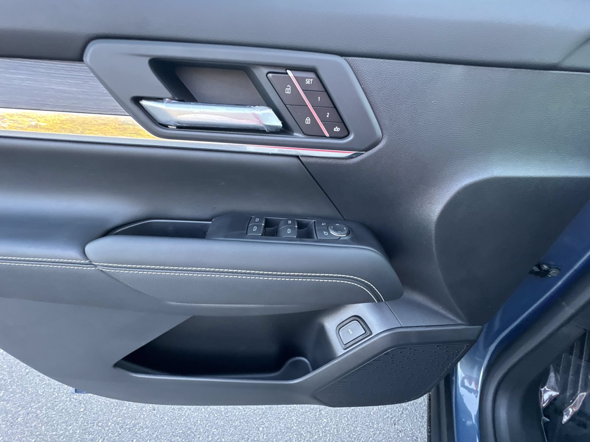 New 2027 GMC Terrain Denali AWD/4WD image 15