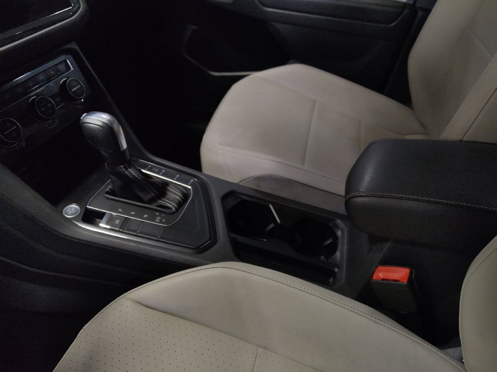 Used 2021 Volkswagen Tiguan SE FWD image 26
