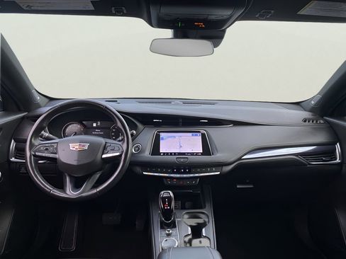 Certified 2023 Cadillac XT4 Luxury w/ Cold Weather Package image 17