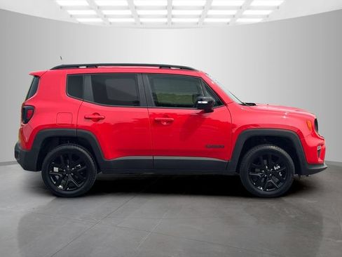 Certified 2023 Jeep Renegade Altitude w/ Convenience Group I AWD/4WD image 8