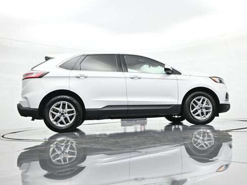 Certified 2024 Ford Edge SEL AWD/4WD image 22