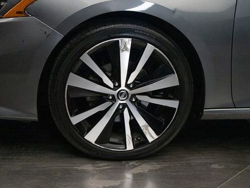 Used 2020 Nissan Altima 2.5 SR image 8