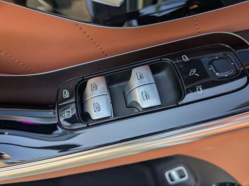 Certified 2023 Mercedes-Benz S 580 4MATIC Sedan image 7