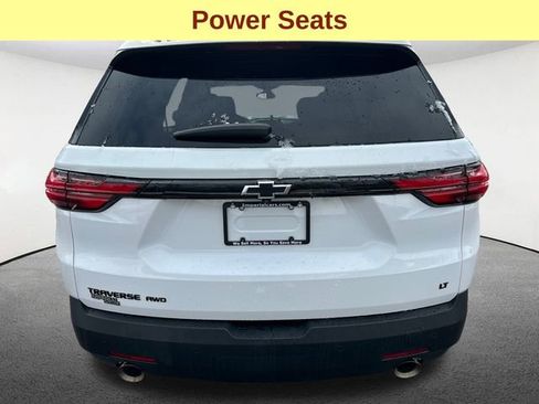 Used 2022 Chevrolet Traverse LT w/ LPO, Floor Liner Package image 9