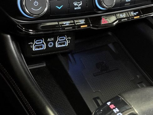 Certified 2022 Dodge Durango R/T w/ Blacktop Package image 33