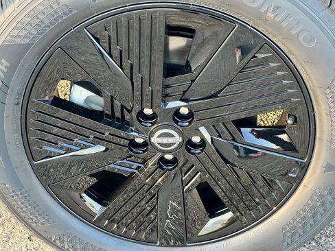 New 2026 Nissan Murano SV AWD/4WD image 9