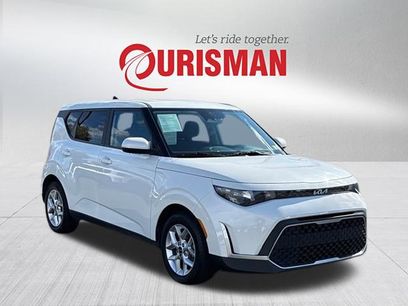 Used 2023 Kia Soul LX w/ LX Technology Package