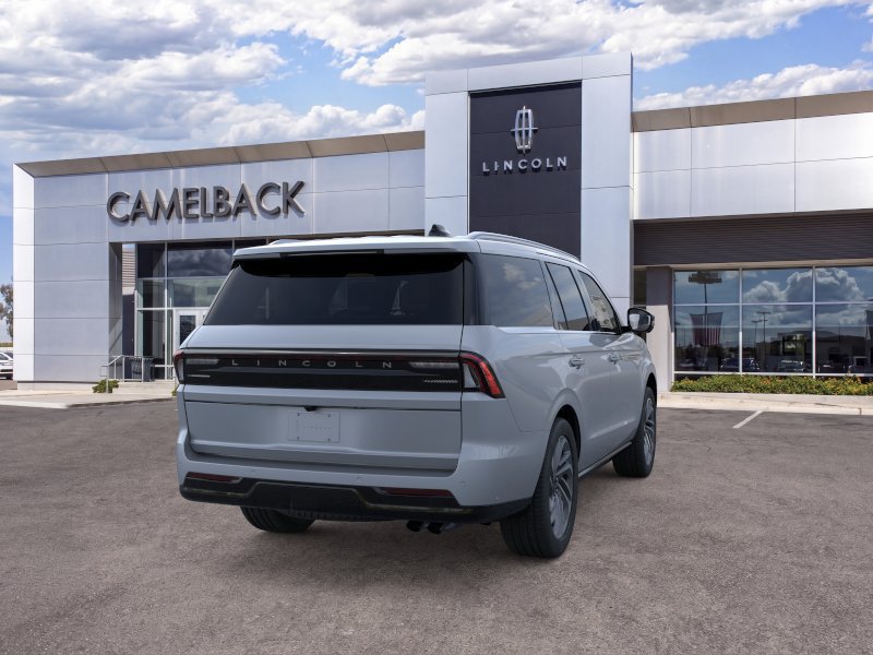 New 2026 Lincoln Navigator Reserve AWD/4WD image 8