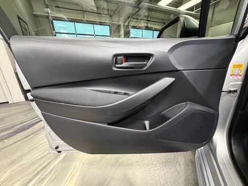 Used 2022 Toyota Corolla LE FWD image 50