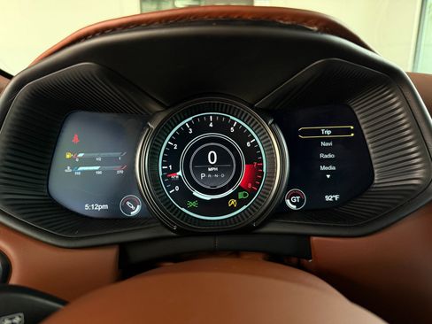 Used 2018 Aston Martin DB11 V12 RWD image 28