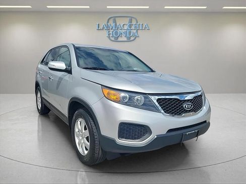 Used 2013 Kia Sorento LX image 7
