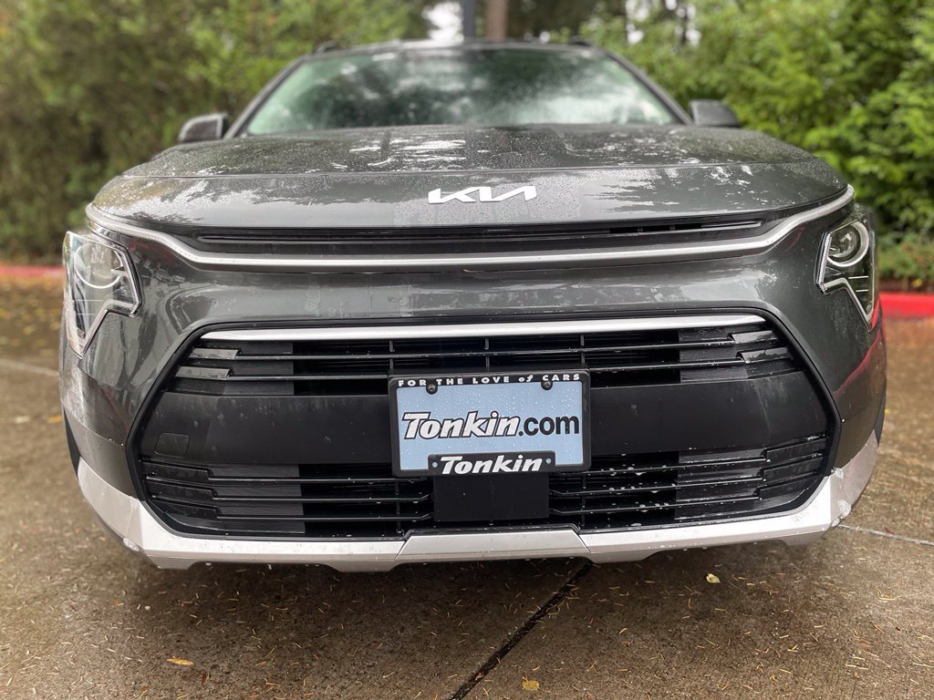 Used 2025 Kia Niro EX FWD image 9