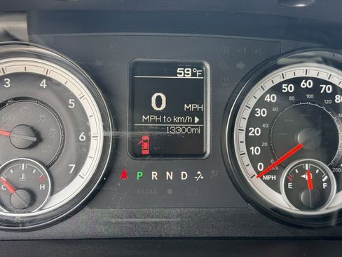 Used 2014 RAM 3500 Tradesman image 22