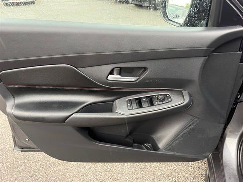 Used 2026 Nissan Sentra SR w/ Floor Mat Package FWD image 11