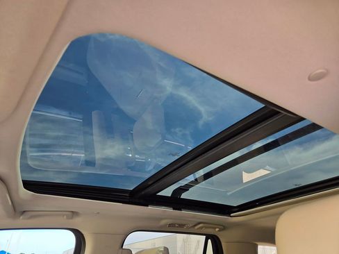 Used 2021 Ford Expedition Platinum RWD image 9
