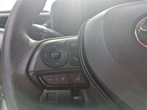 Used 2022 Toyota Corolla LE image 15
