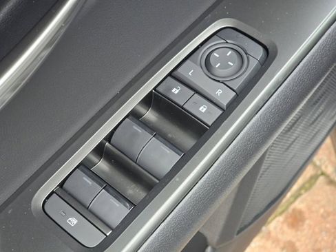 New 2026 Lexus UX 300h AWD image 31