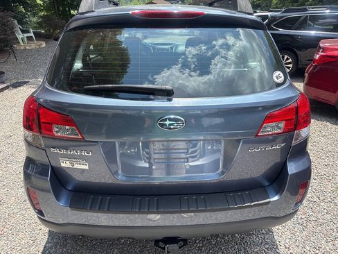 Used 2014 Subaru Outback 2.5i AWD/4WD image 9
