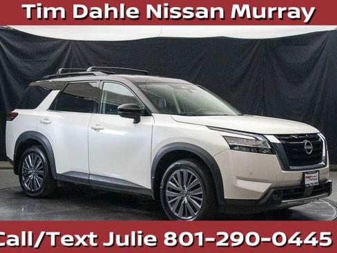 Used 2023 Nissan Pathfinder SL w/ SL Premium Package AWD/4WD image 1