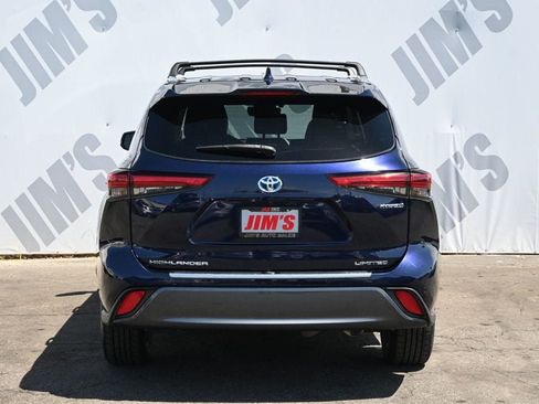 Used 2020 Toyota Highlander Limited FWD image 6