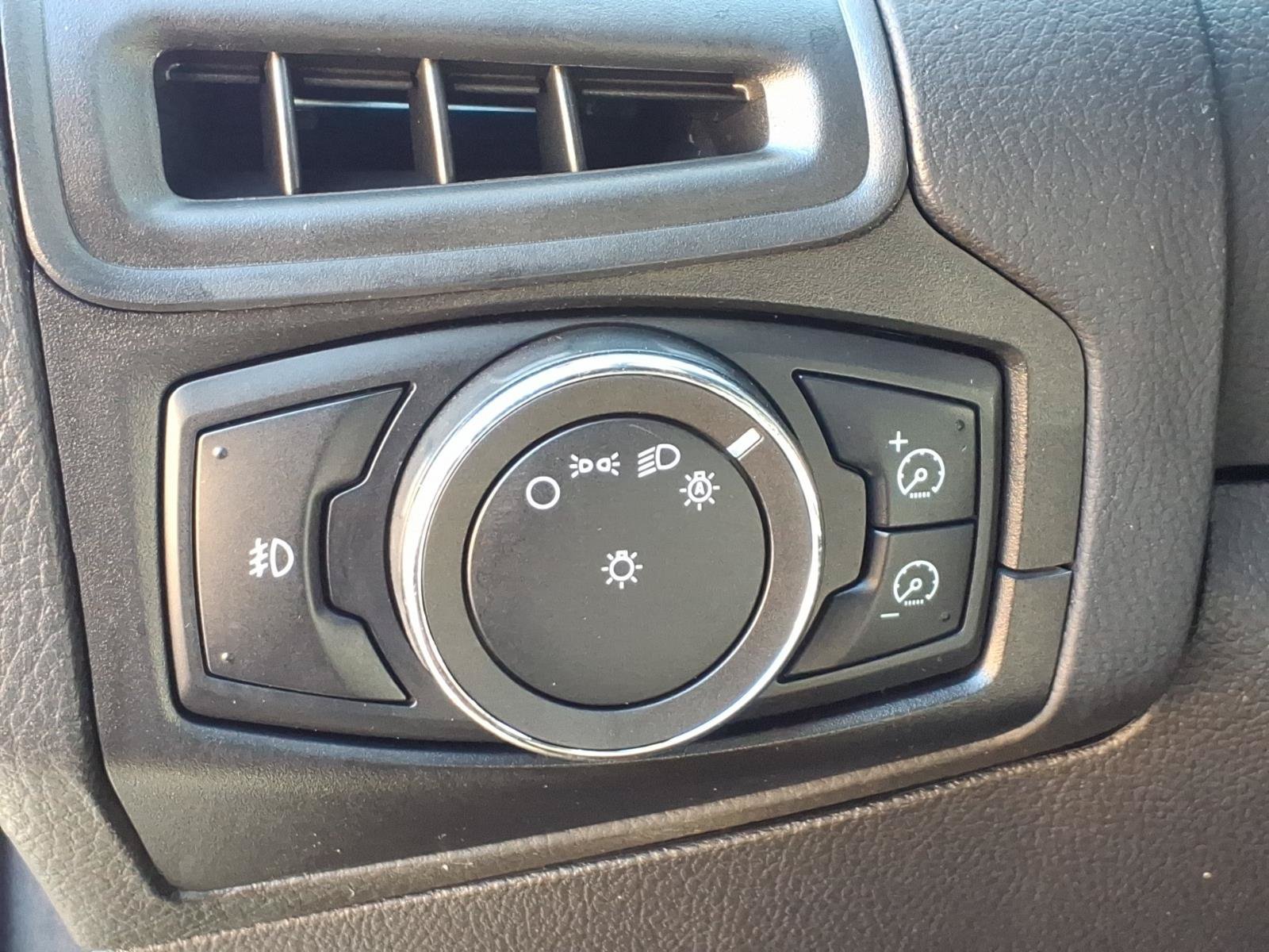Used 2012 Ford Focus SEL FWD image 16