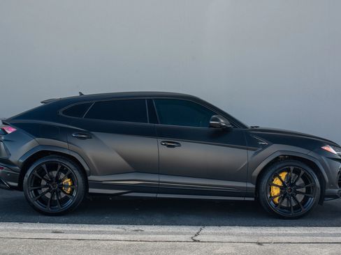 Used 2020 Lamborghini Urus image 7