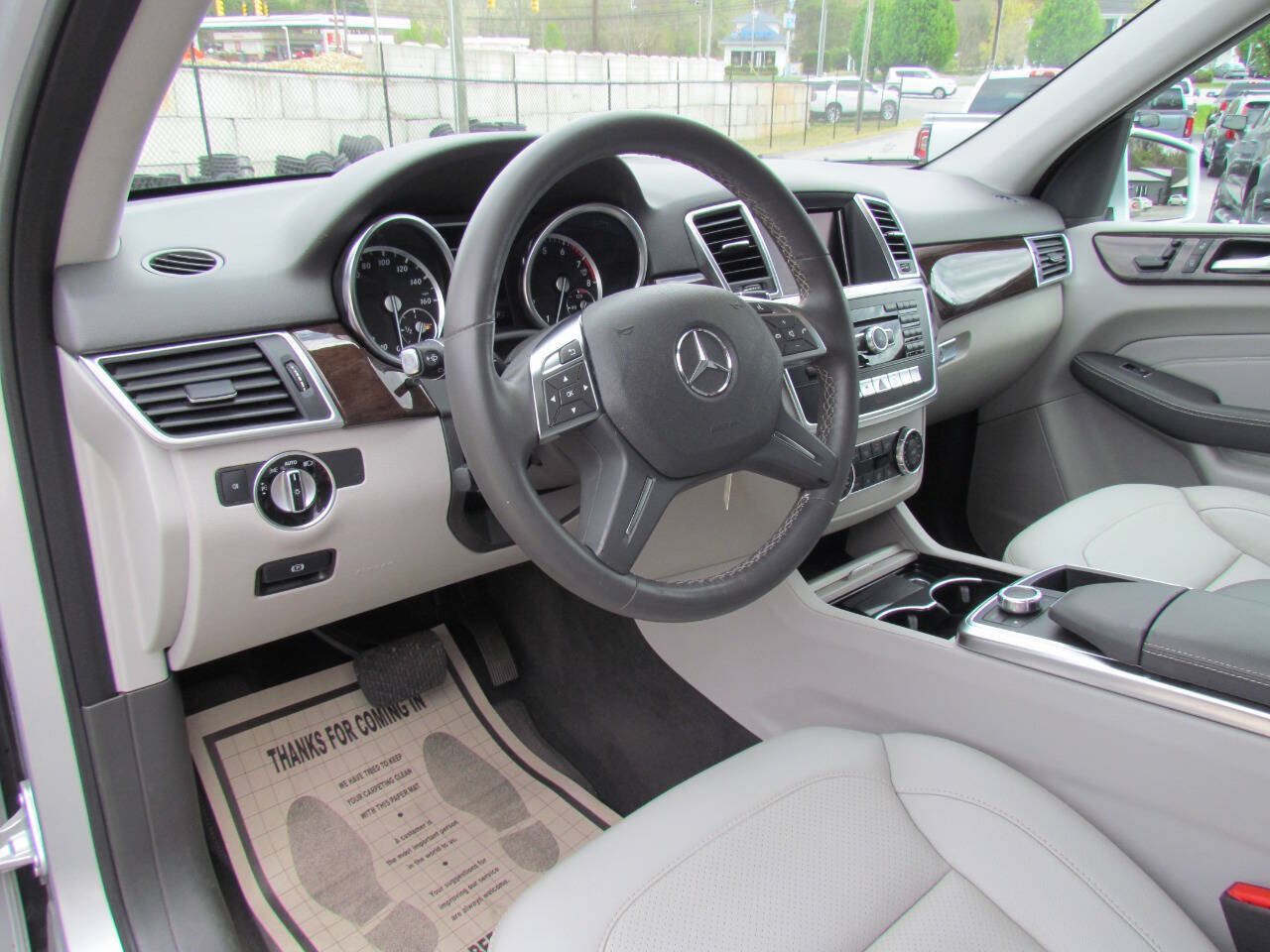 Used 2014 Mercedes-Benz ML 350 4MATIC image 9
