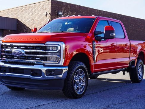 Used 2023 Ford F250 Lariat w/ Lariat Ultimate Package image 4