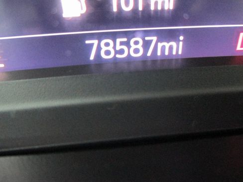 Used 2022 Chevrolet Silverado 2500 High Country w/ Technology Package image 30