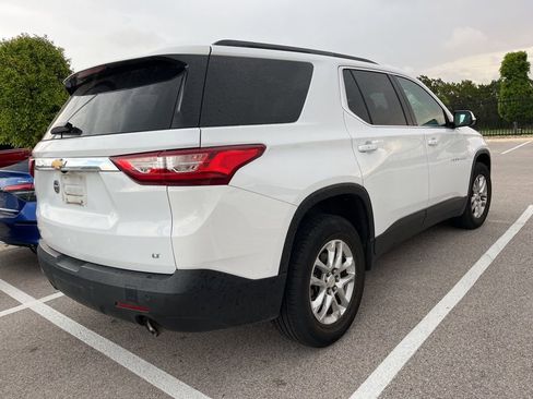 Used 2019 Chevrolet Traverse LT image 3
