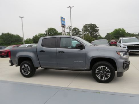 Certified 2022 Chevrolet Colorado Z71 AWD/4WD image 6