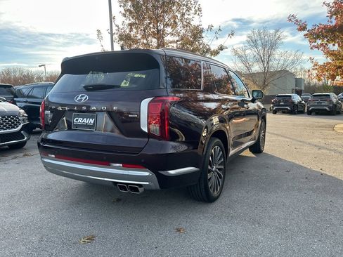 Used 2024 Hyundai Palisade Calligraphy image 3