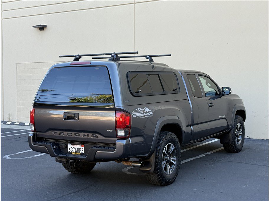 Used 2019 Toyota Tacoma TRD Sport AWD/4WD image 6