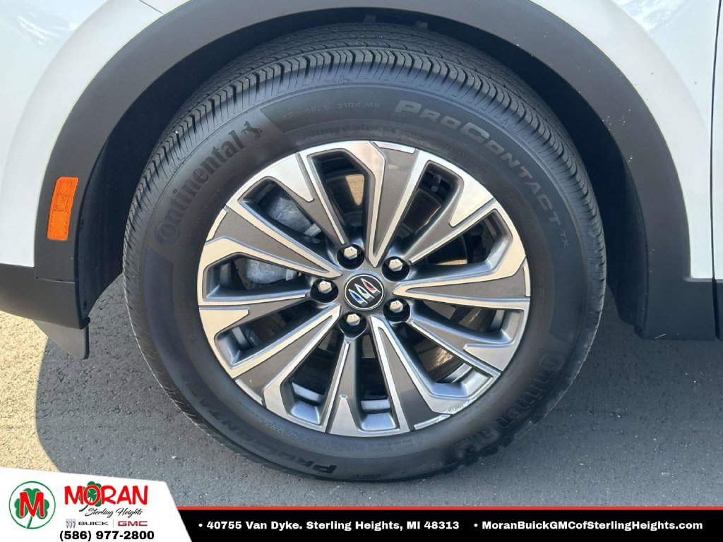 Certified 2025 Buick Envision Preferred AWD/4WD image 8