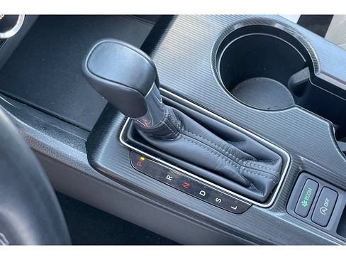 Used 2024 Honda Civic EX-L image 32