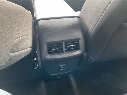 Used 2022 Chevrolet Equinox LT image 28