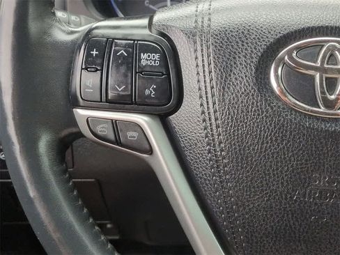Used 2016 Toyota Highlander Limited Platinum image 26