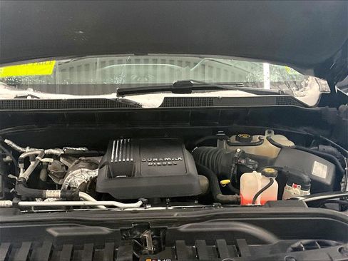 Used 2021 Chevrolet Silverado 1500 RST image 29