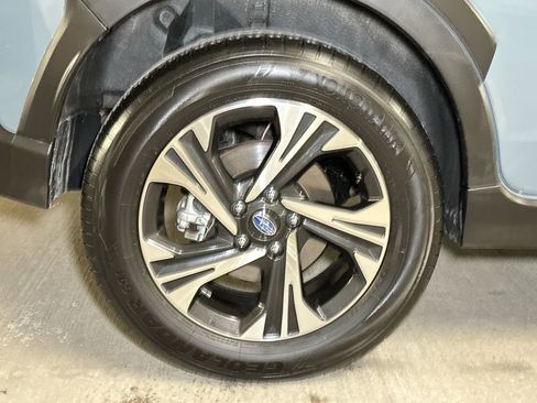 Used 2025 Subaru Crosstrek 2.0i Premium image 8