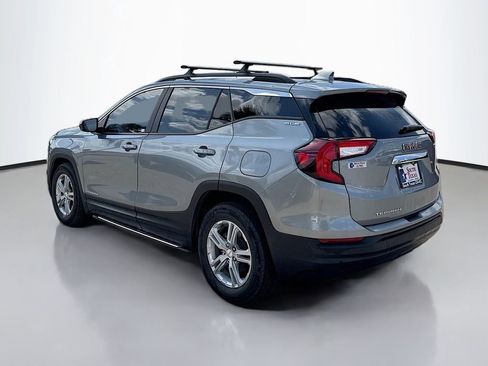 Used 2023 GMC Terrain SLE w/ Driver Convenience Package FWD image 5