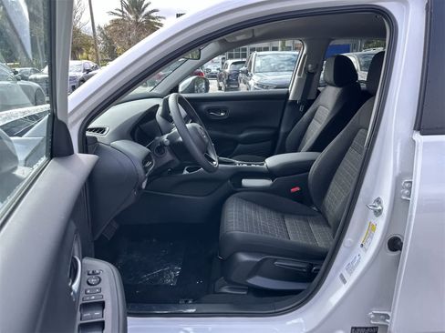New 2026 Honda HR-V LX image 2