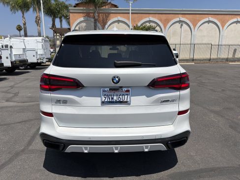 Used 2021 BMW X5 xDrive40i w/ M Sport Package AWD/4WD image 7
