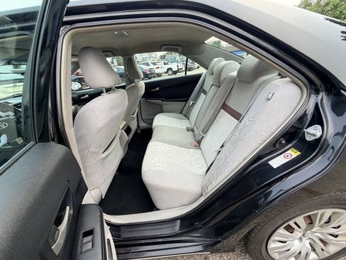 Used 2012 Toyota Camry LE FWD image 40