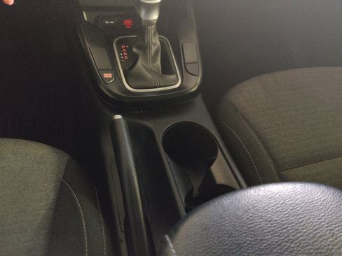 Used 2020 Kia Soul S FWD image 26