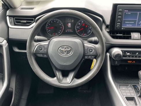 Used 2021 Toyota RAV4 LE AWD/4WD image 16