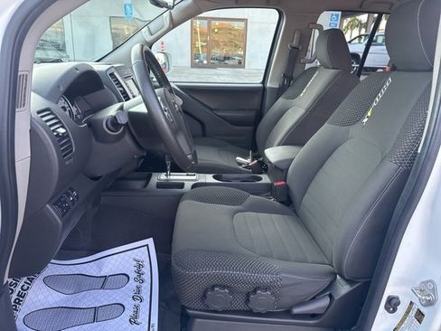 Used 2019 Nissan Frontier PRO-4X image 22