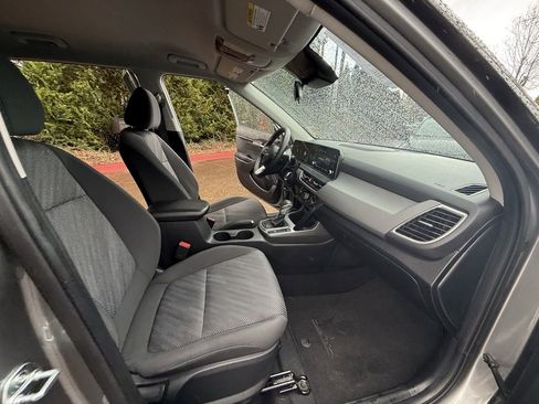 Used 2024 Kia Seltos LX image 25