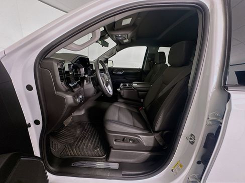 Used 2024 GMC Sierra 1500 Elevation image 13