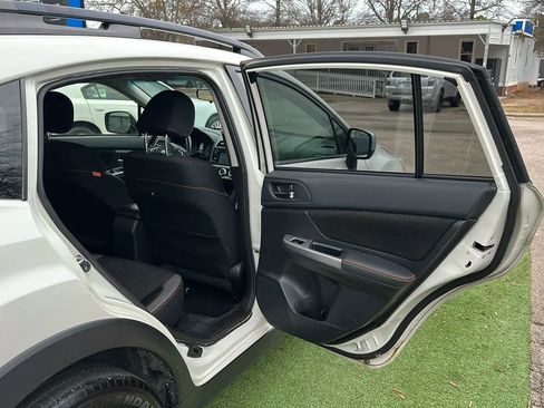 Used 2016 Subaru Crosstrek 2.0i Premium image 20